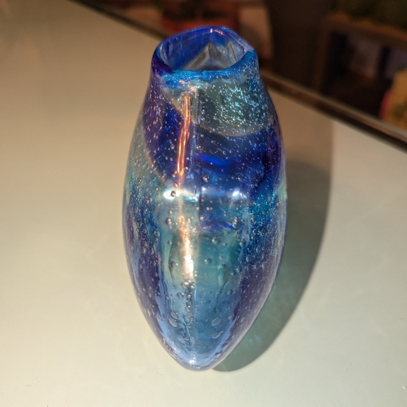 Margie's Garden Hand Blown Art Glass Donut Vase Collectible Controlled Bubbles - Picture 4 of 10